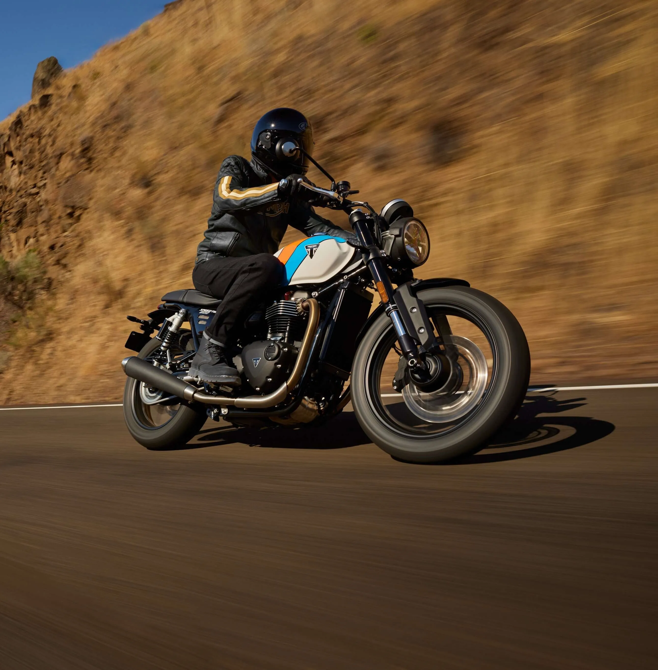 Triumph moto text image Triumph moto text image